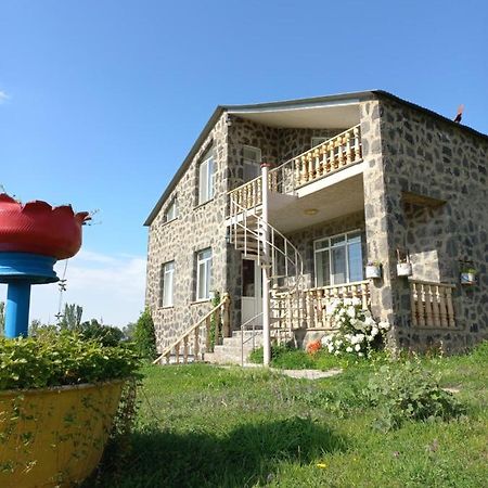 Guest House Arevik Artsvakar Εξωτερικό φωτογραφία